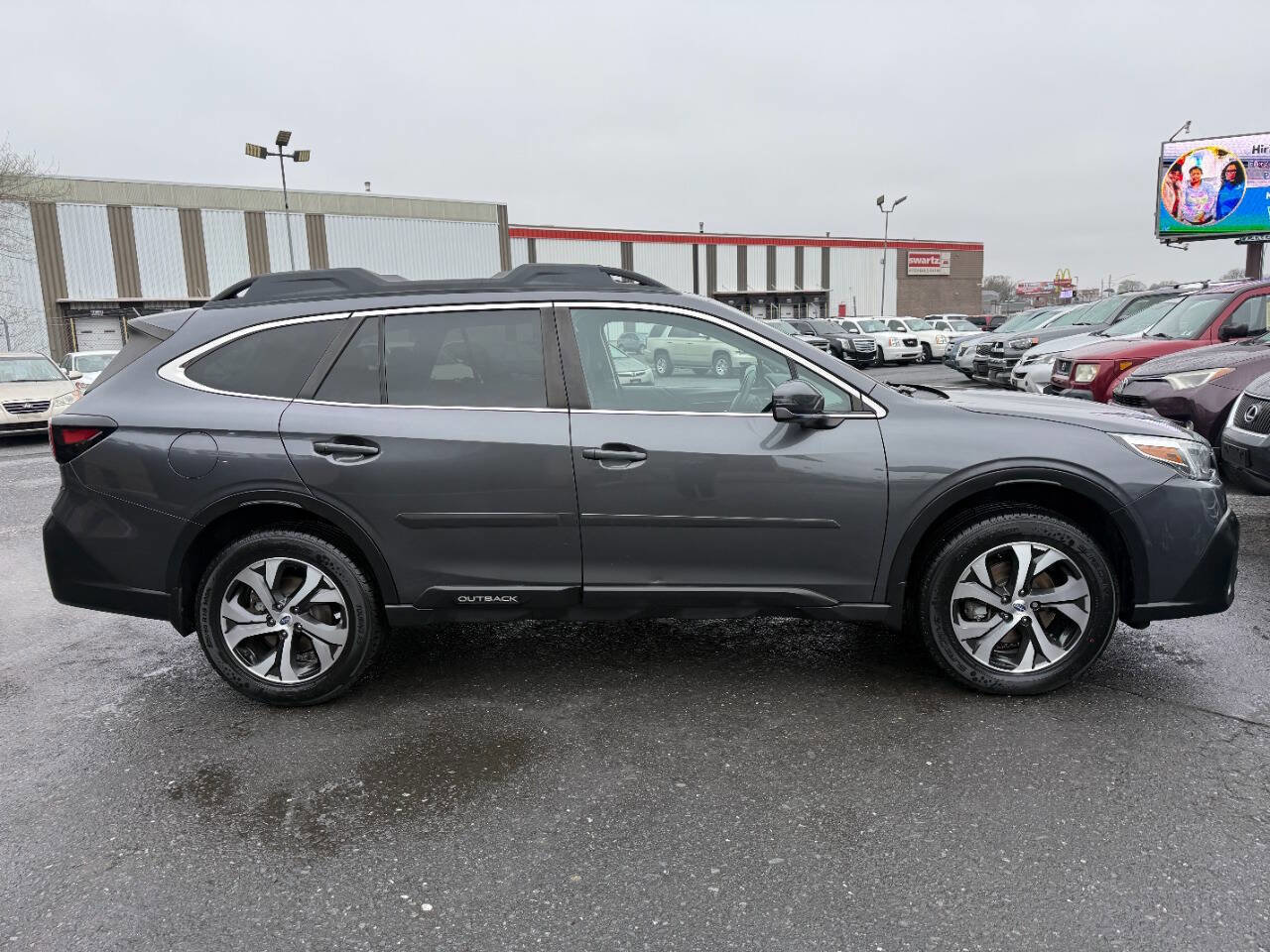 Used 2020 Subaru Outback Limited w/ Popular Package #2 AWD/4WD image 4