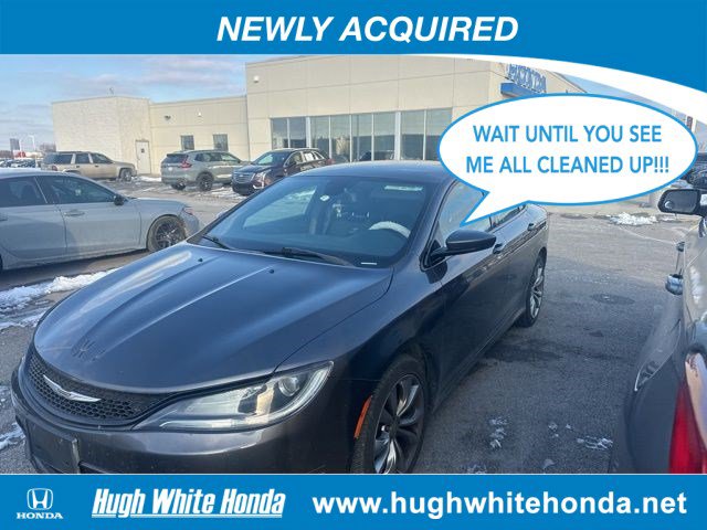 Used 2015 Chrysler 200 S w/ Comfort Group image 1