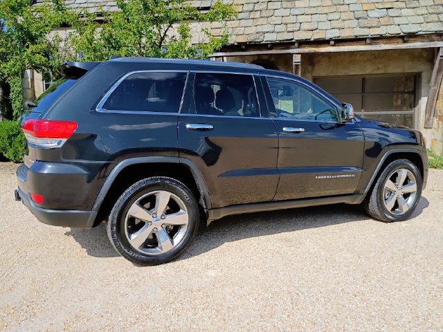 Used 2016 Jeep Grand Cherokee Limited w/ Trailer Tow Group IV RWD image 15