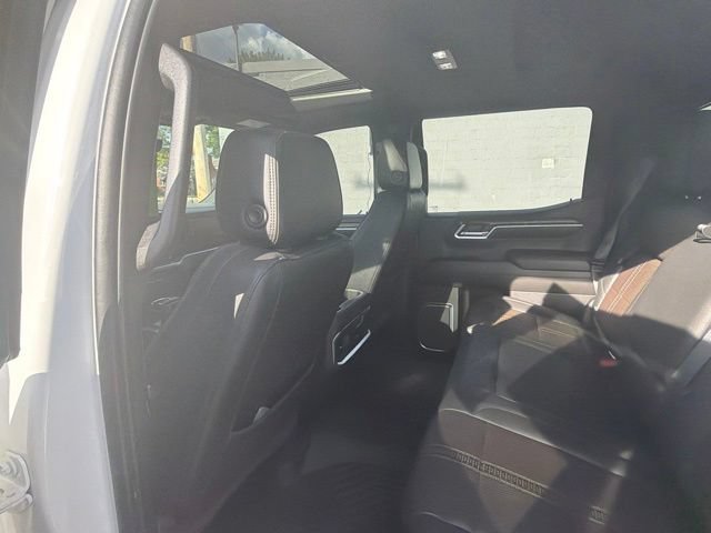 Used 2022 Chevrolet Silverado 1500 High Country w/ Technology Package AWD/4WD image 22