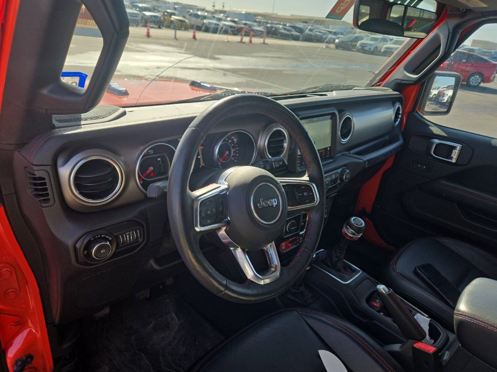 Used 2018 Jeep Wrangler Unlimited Rubicon w/ Dual Top Group image 8