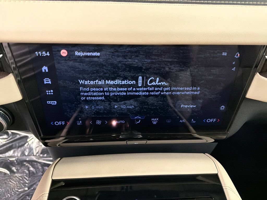 New 2027 Lincoln Navigator Reserve AWD/4WD image 10