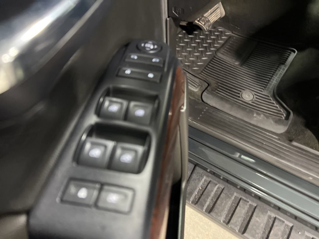Used 2018 GMC Sierra 1500 SLE w/ Suspension Package, Off-Road AWD/4WD image 20