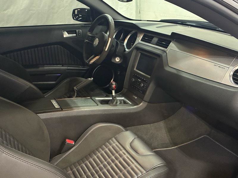 Used 2013 Ford Mustang Shelby GT500 RWD image 16