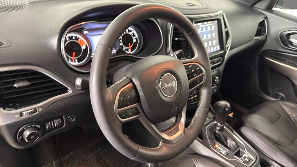 Used 2021 Jeep Cherokee Latitude Lux 80th Anniv w/ Quick Order Package 26U 80TH FWD image 24