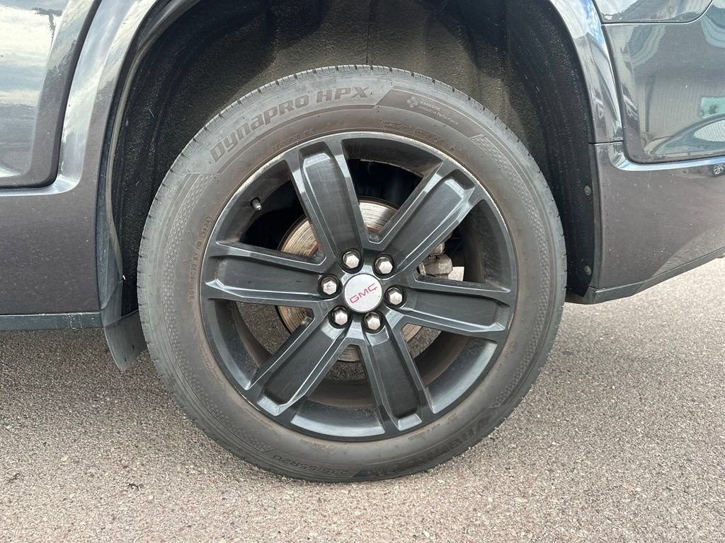 Used 2017 GMC Acadia Denali w/ Technology Package AWD/4WD image 43