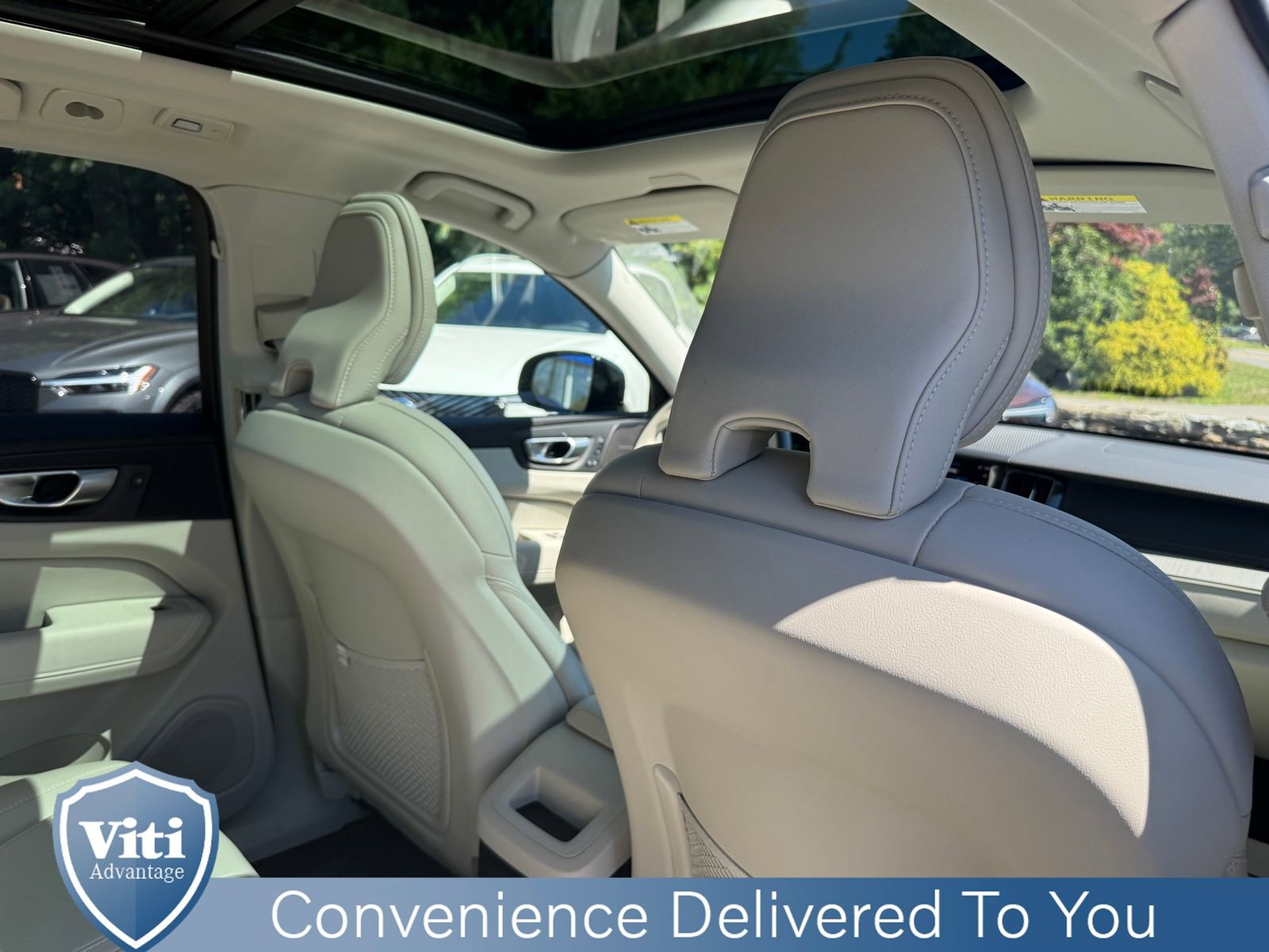 Certified 2024 Volvo XC60 T8 Ultimate w/ Protection Package Premier image 27