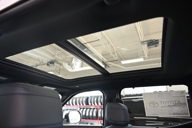 New 2026 Toyota Tundra Limited AWD/4WD image 25