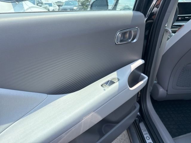 Used 2024 Hyundai Ioniq 6 Limited image 25