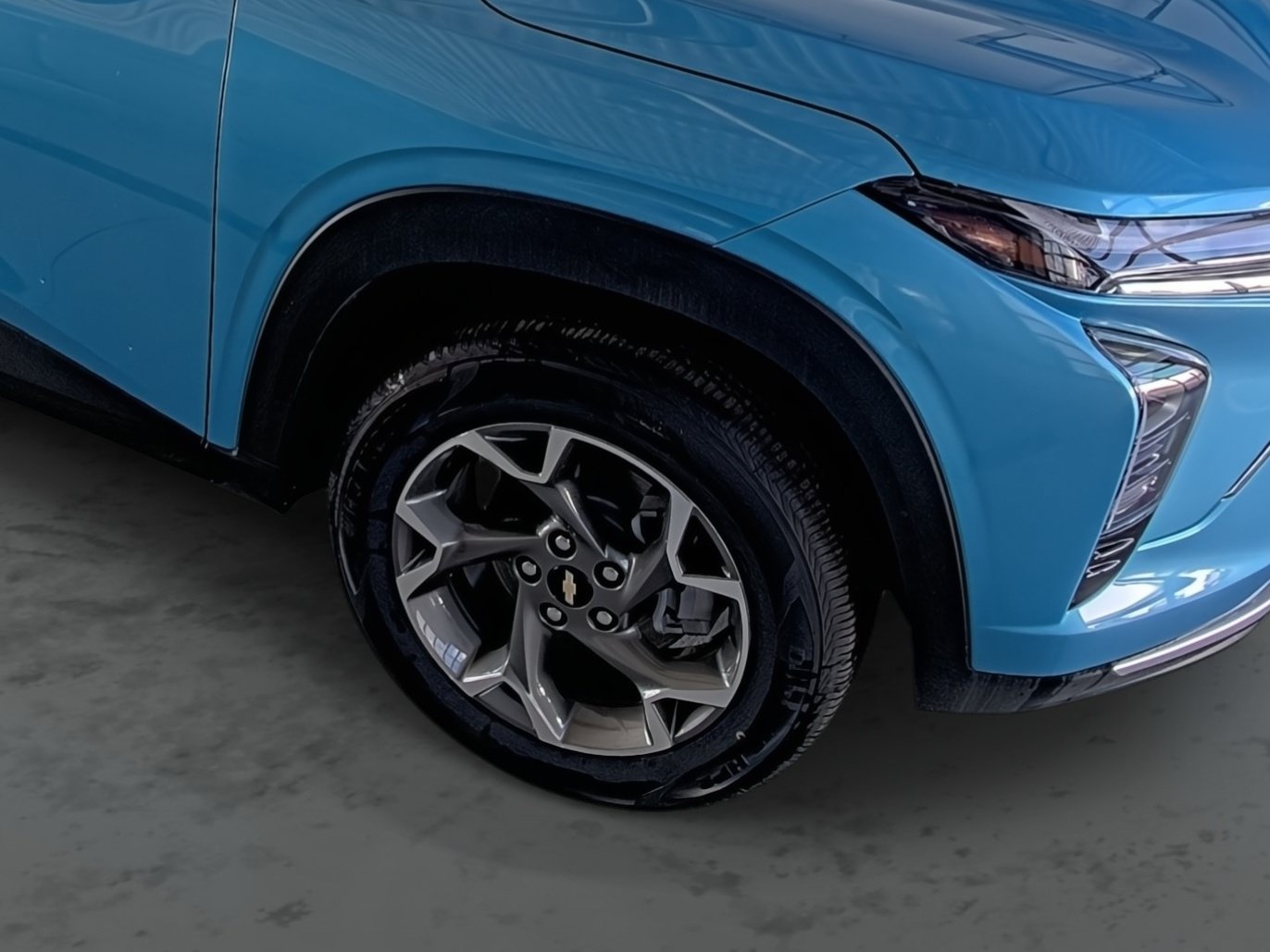 Used 2025 Chevrolet Trax LT w/ Driver Confidence Package FWD image 16