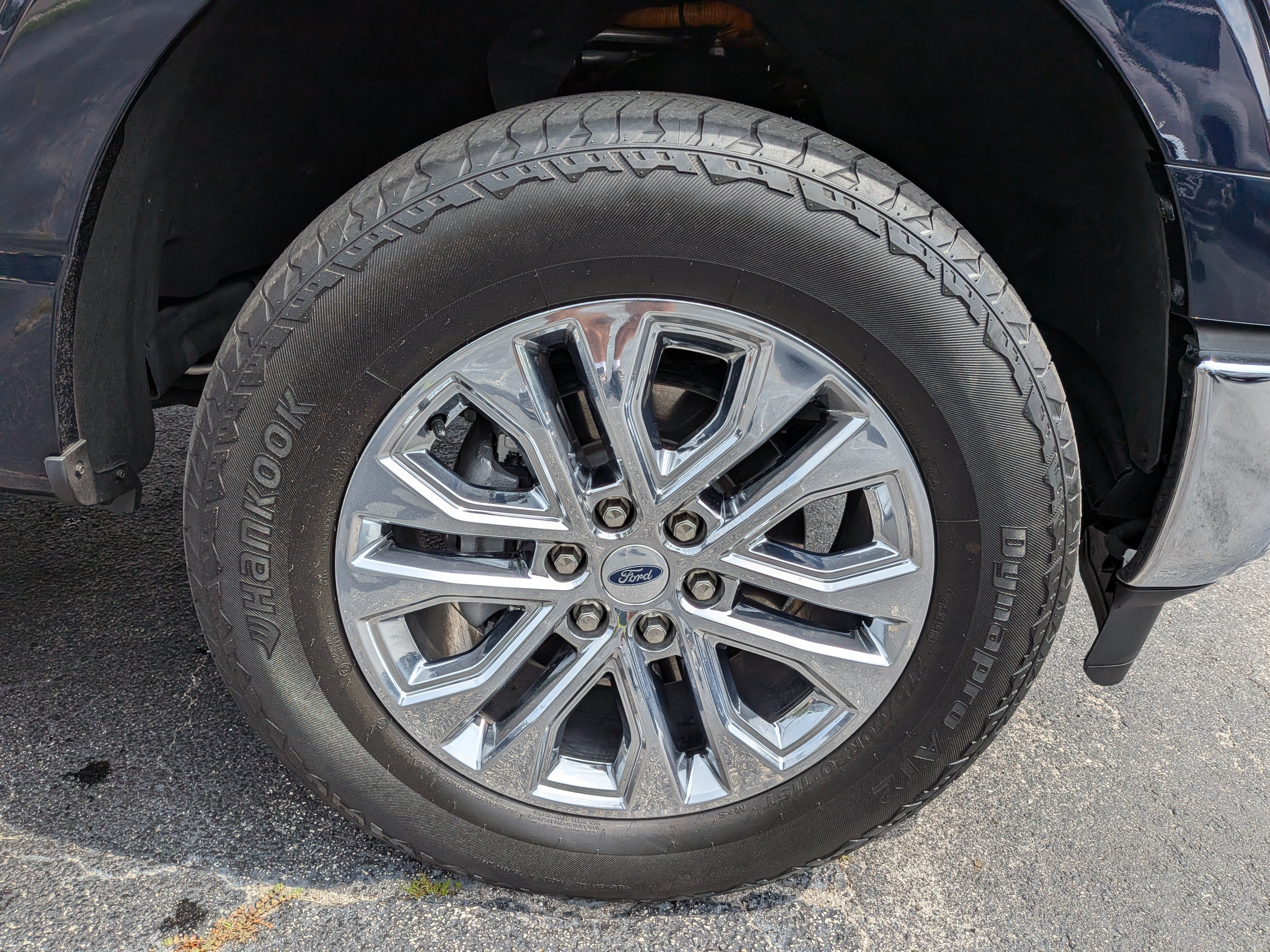 Used 2024 Ford F150 Lariat AWD/4WD image 12