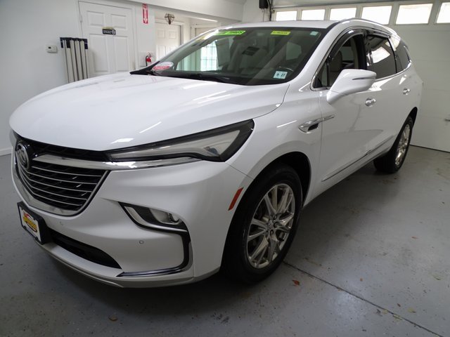 Used 2023 Buick Enclave Essence w/ Experience Buick Package image 18