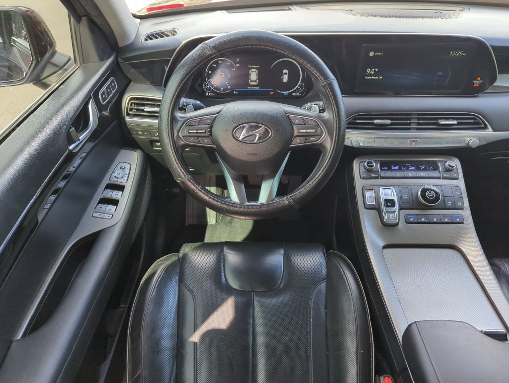 Used 2021 Hyundai Palisade Limited FWD image 14