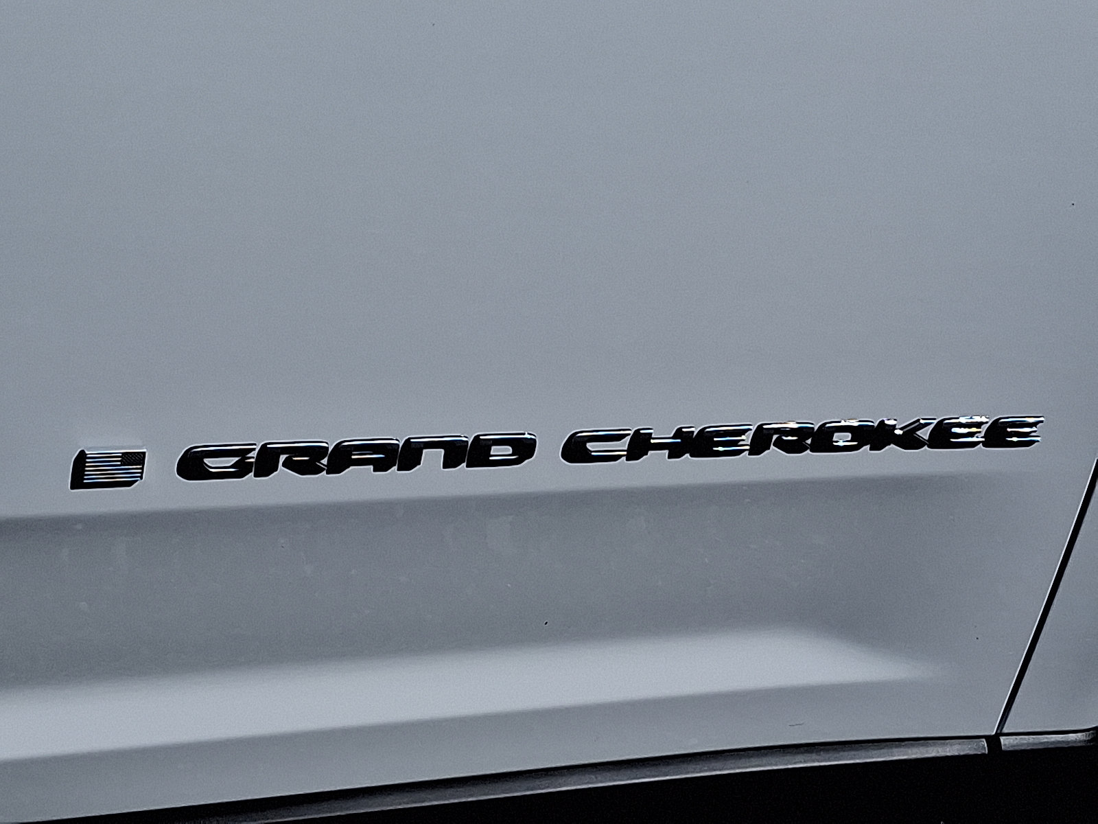 New 2025 Jeep Grand Cherokee Limited w/ Luxury Tech Group II image 16