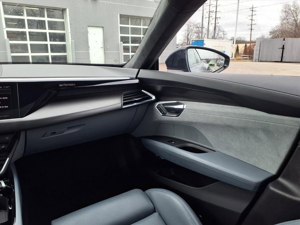 Used 2024 Audi RS e-tron GT image 24
