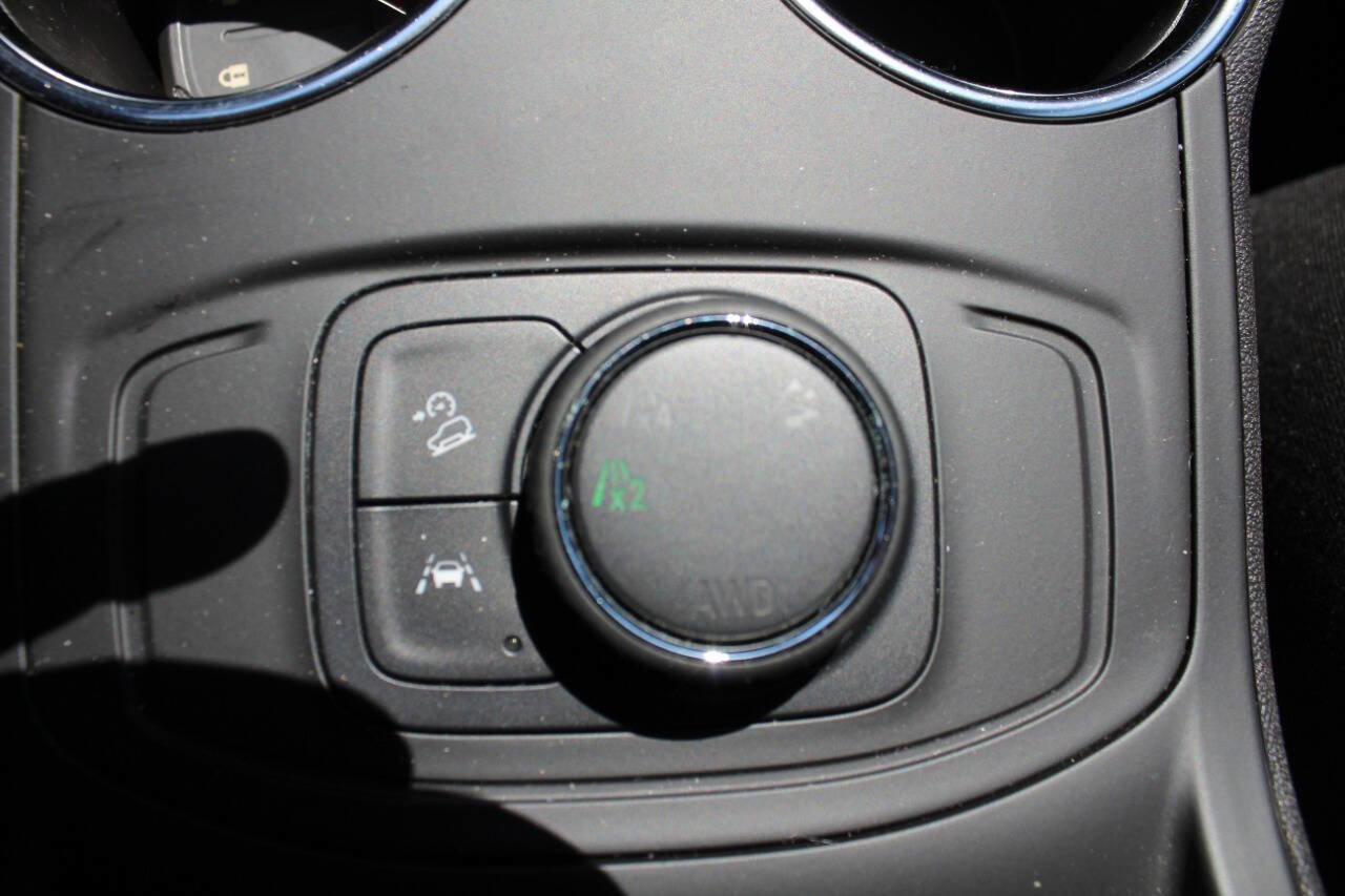 Used 2024 GMC Terrain SLE AWD/4WD image 14