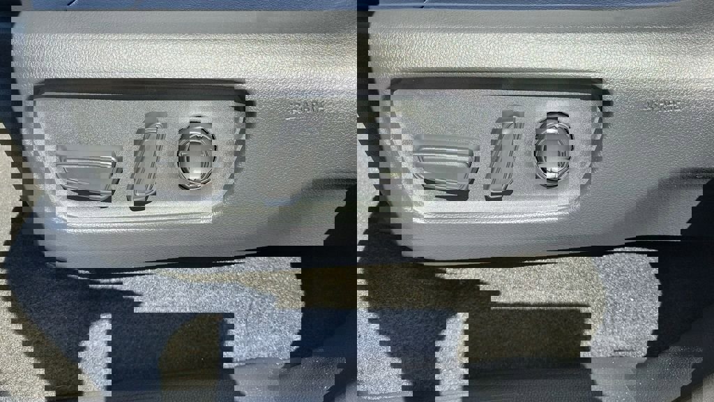 New 2026 Toyota 4Runner Platinum image 19