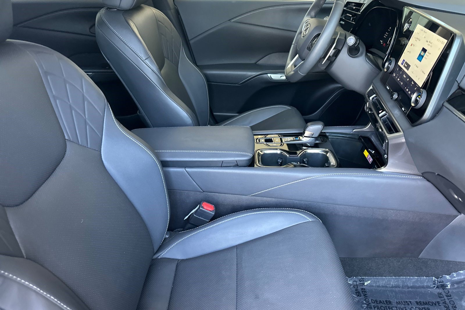 Used 2025 Lexus RX 350 FWD w/ Accessory Package image 30