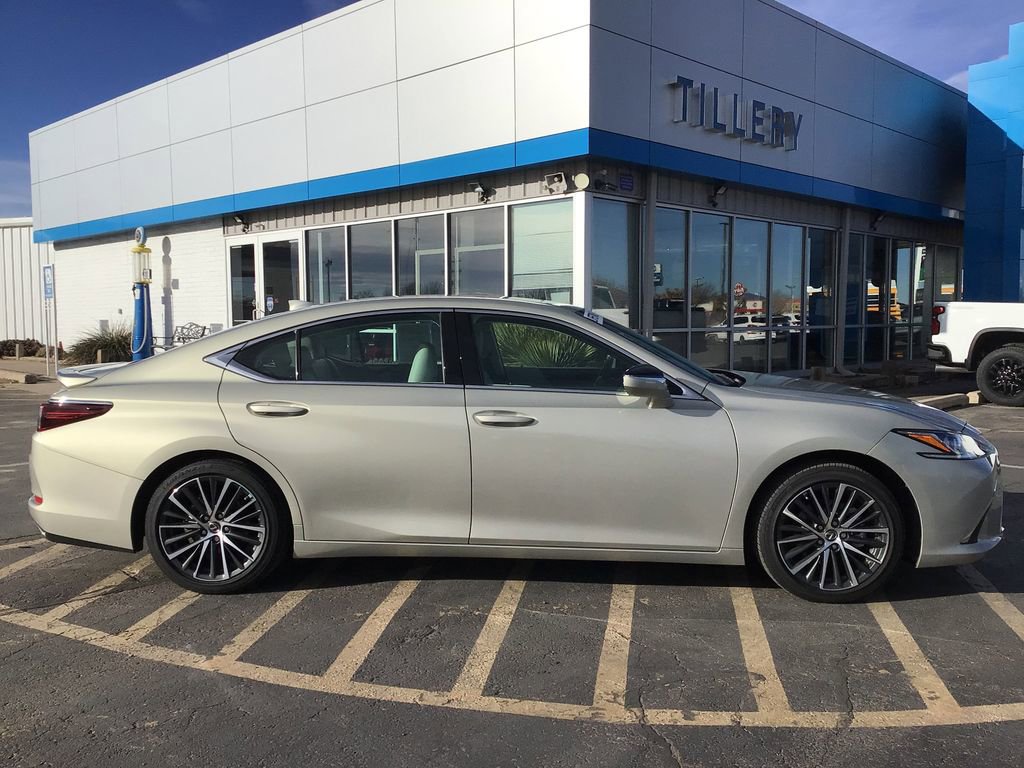 Used 2023 Lexus ES 350 w/ Luxury Package image 1