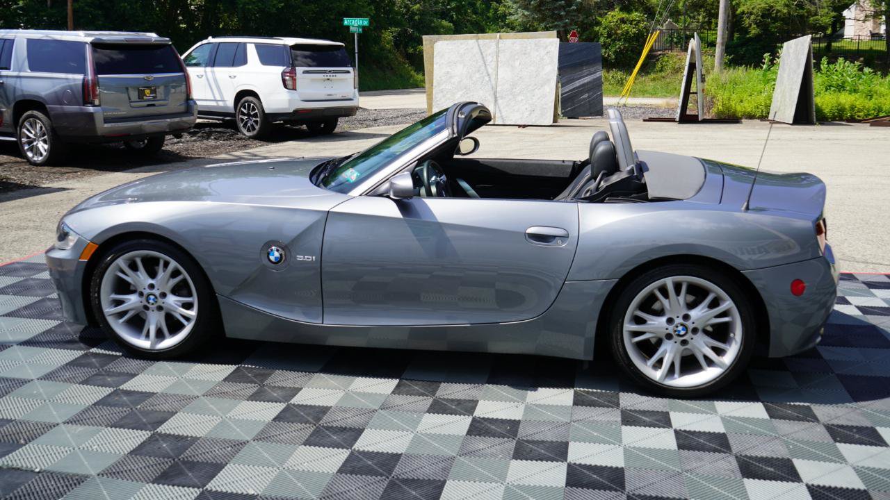Used 2008 BMW Z4 3.0i w/ Premium Pkg RWD image 27