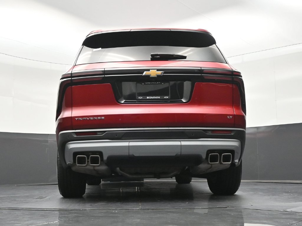 Used 2024 Chevrolet Traverse LT w/ Enhanced Driving Package FWD image 29