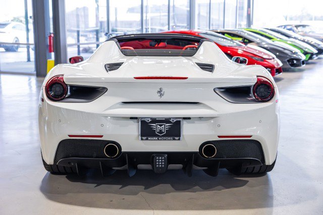 Used 2018 Ferrari 488 Spider image 5