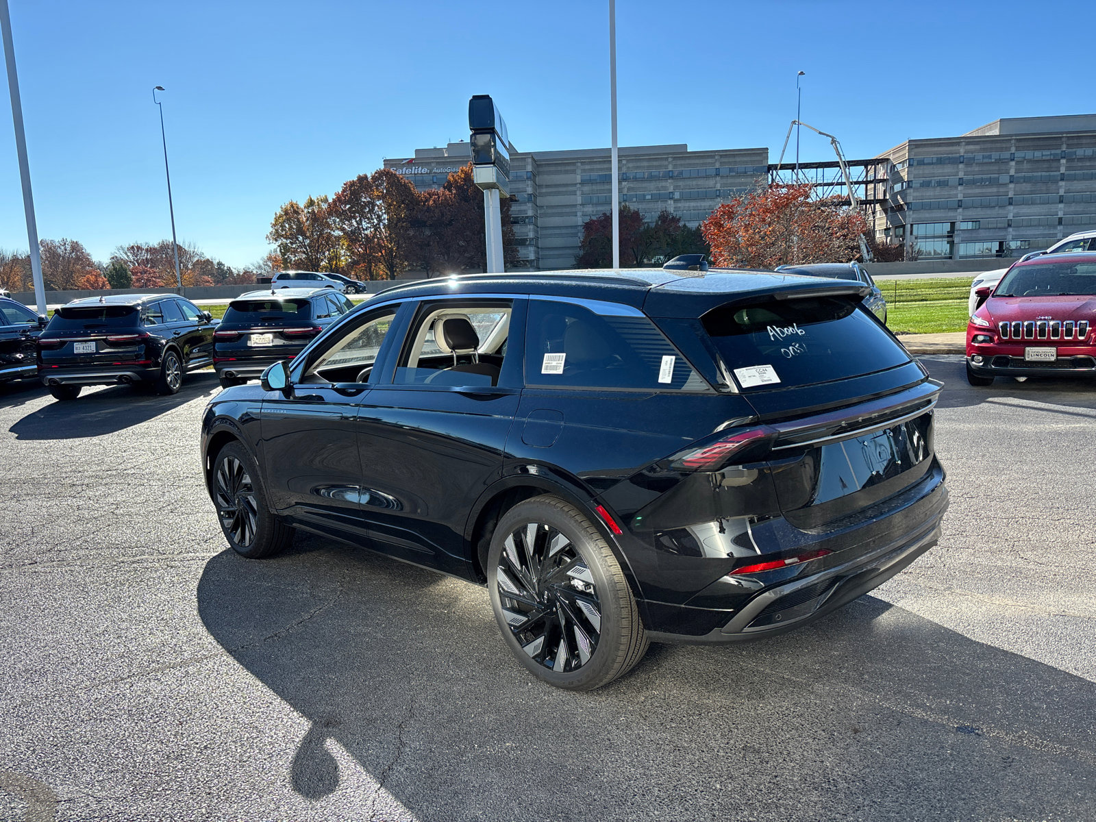 New 2026 Lincoln Nautilus Black Label w/ Jet Appearance Package image 5