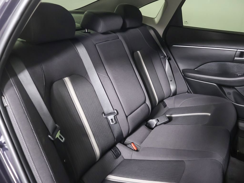 Certified 2025 Hyundai Sonata SEL image 28