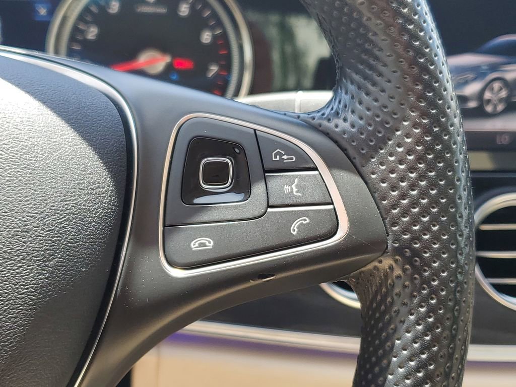 Used 2018 Mercedes-Benz E 300 4MATIC image 27