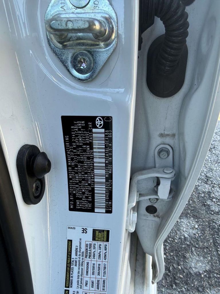 Used 2023 Toyota Corolla LE image 12