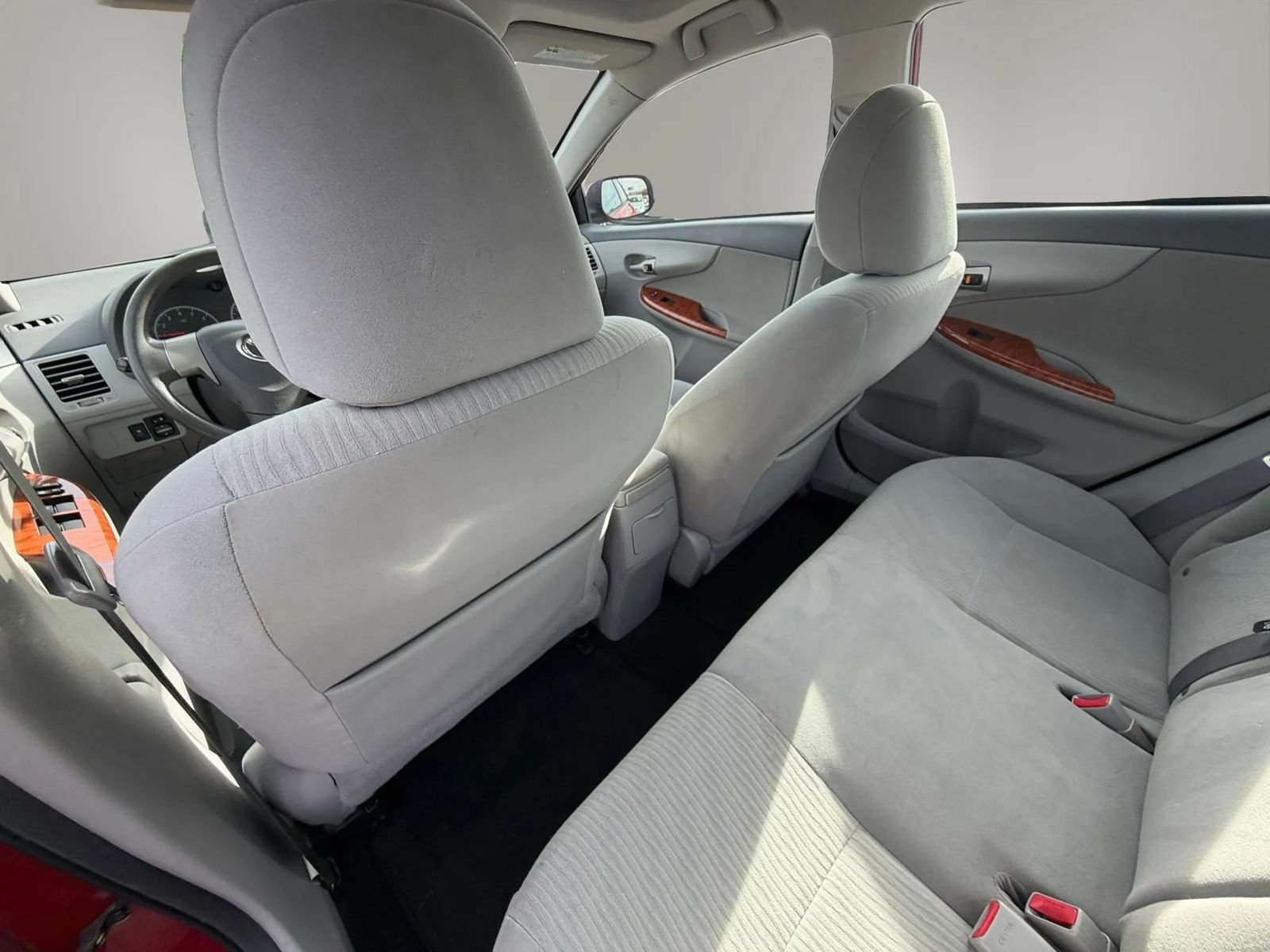Used 2010 Toyota Corolla XLE w/ XLE EVP Pkg #2 FWD image 13