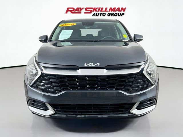 Used 2025 Kia Sportage EX FWD image 2