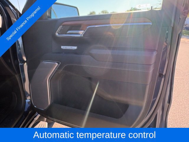 Used 2023 GMC Sierra 1500 Denali AWD/4WD image 32