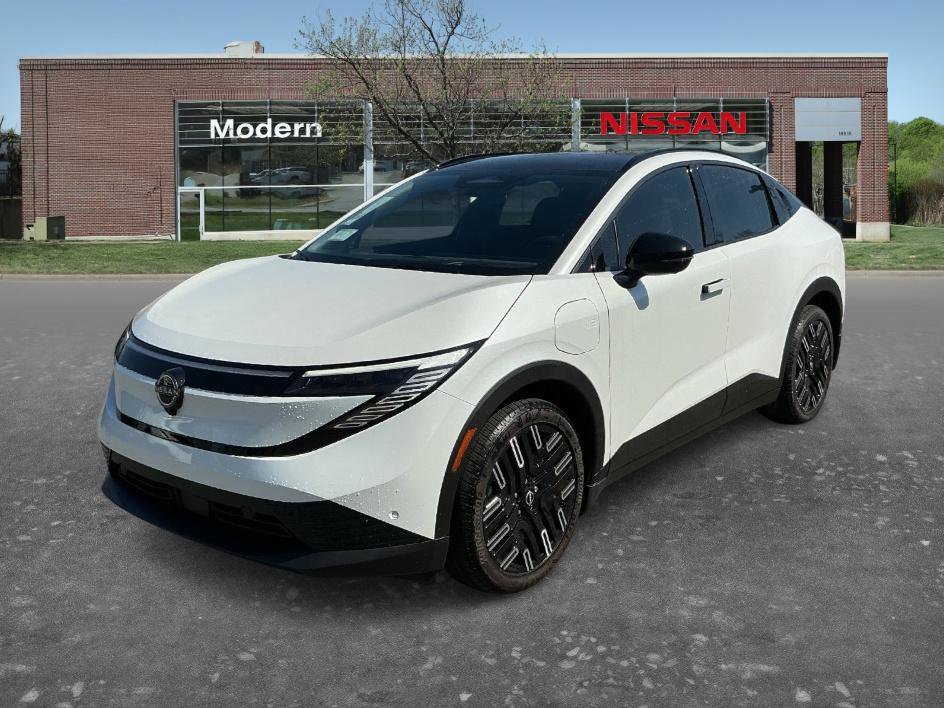 New 2026 Nissan Leaf Platinum+ w/ Cargo Package (Platinum+)