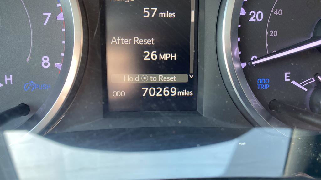 Used 2019 Toyota Highlander LE AWD/4WD image 10