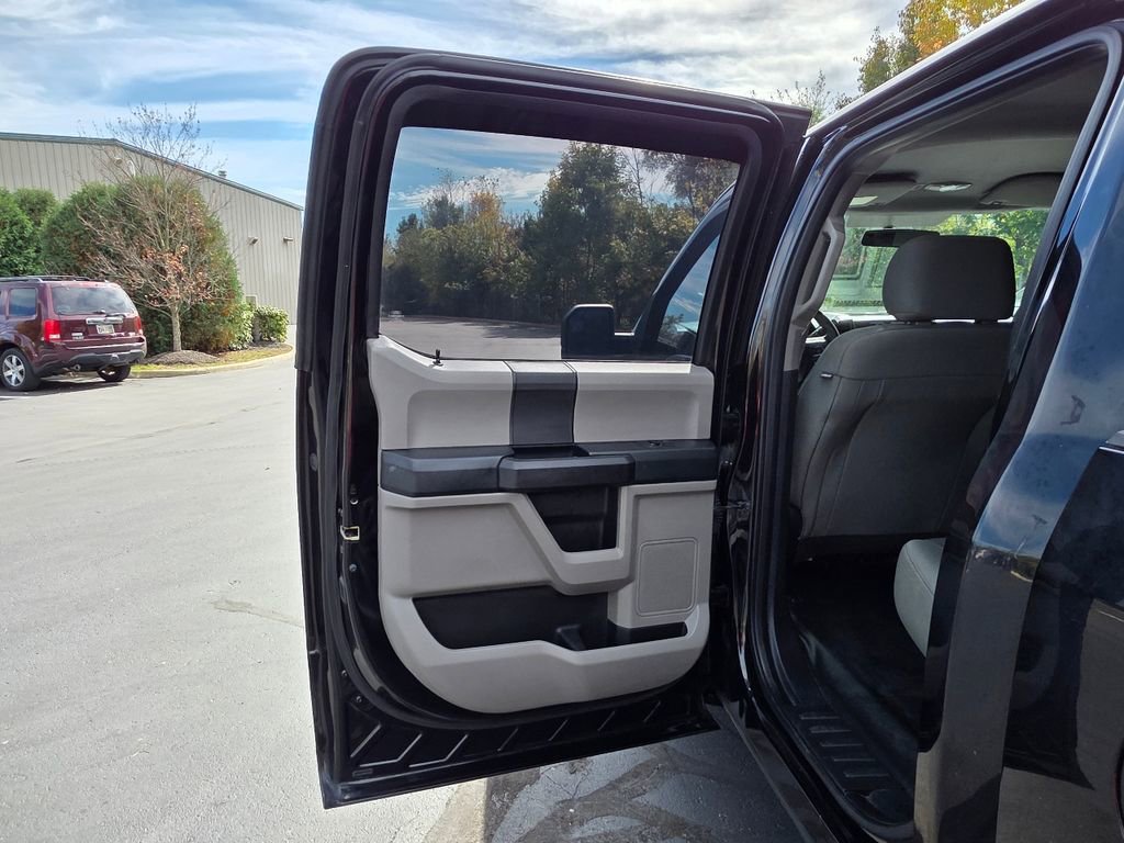 Used 2016 Ford F150 XL w/ Equipment Group 101A Mid image 32