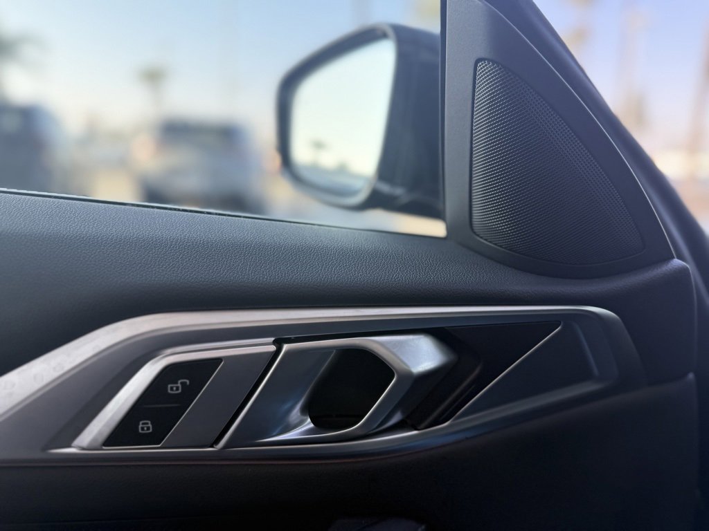 Used 2025 BMW 430i Coupe w/ Convenience Package image 6