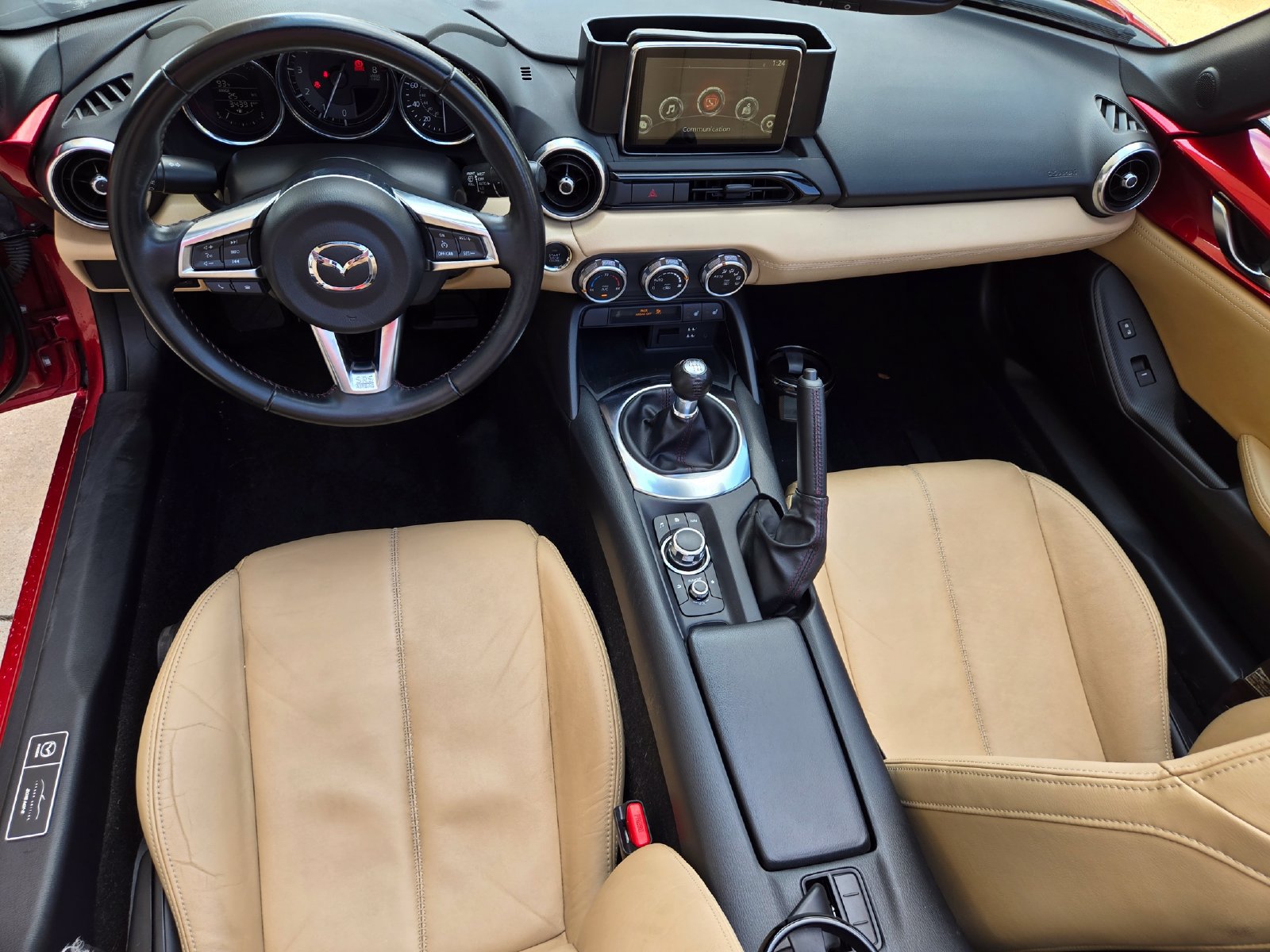 Used 2016 MAZDA MX-5 Miata Grand Touring RWD image 10