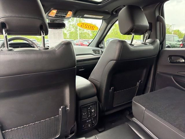 Used 2025 Dodge Durango GT AWD/4WD image 21
