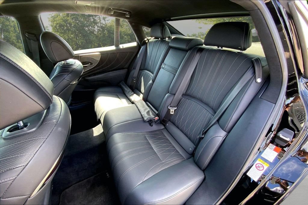 Used 2018 Lexus LS 500 AWD w/ Interior Upgrade Package image 21