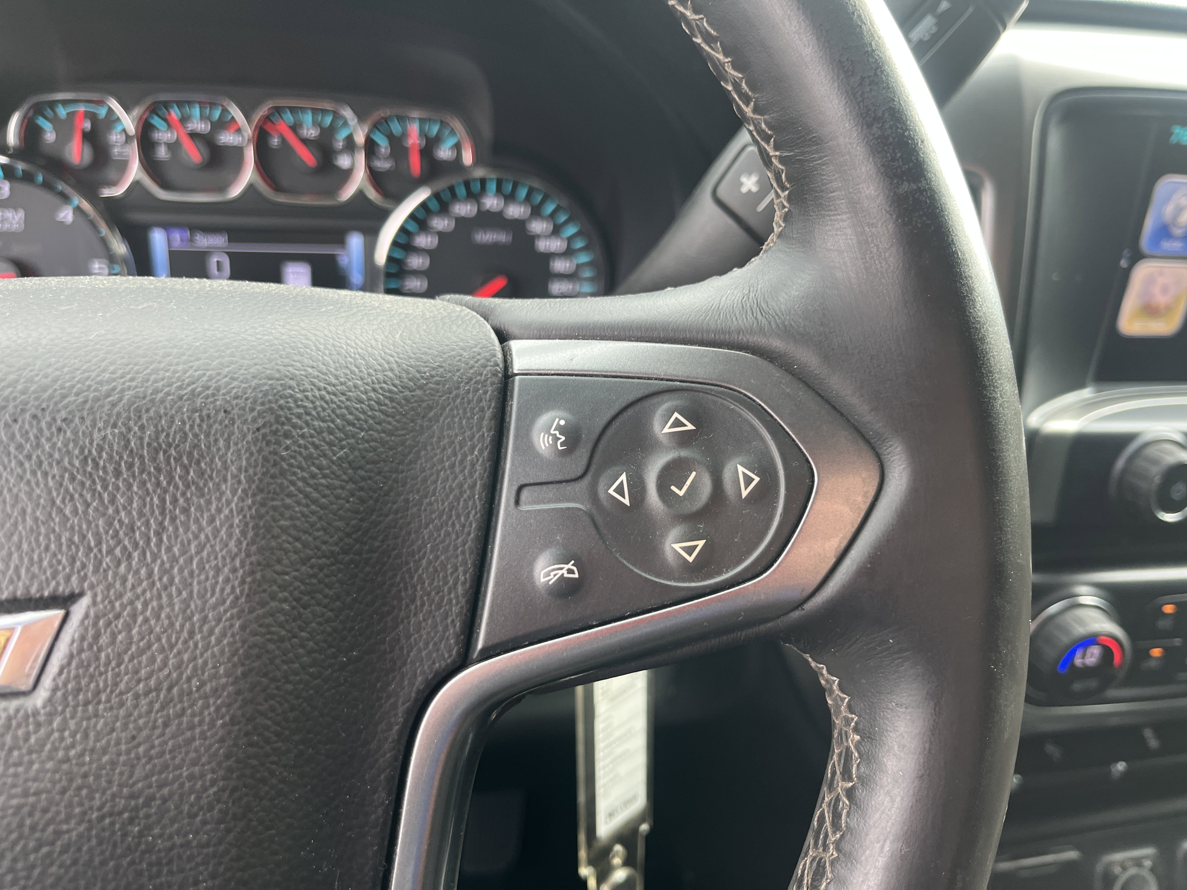 Used 2017 Chevrolet Silverado 1500 LT w/ Texas Edition image 20