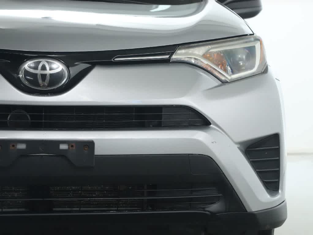 Used 2018 Toyota RAV4 LE w/ All Weather Liner Package AWD/4WD image 7