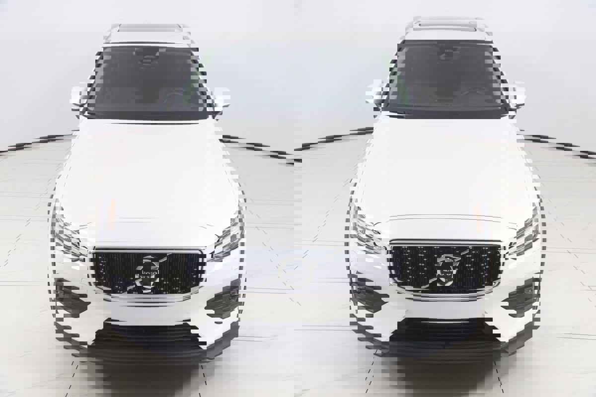 Used 2024 Volvo V60 B5 Cross Country Plus image 53