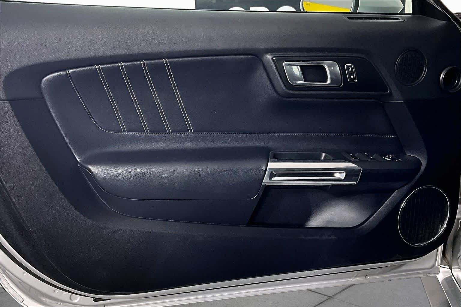 Used 2019 Ford Mustang Premium RWD image 20