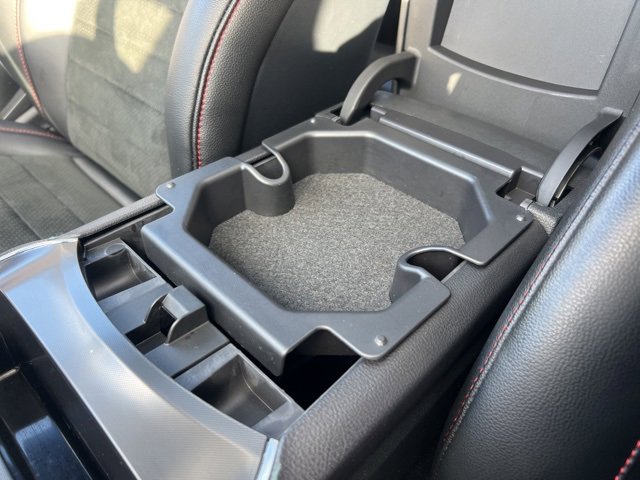 Certified 2023 Ford Edge ST-Line image 16