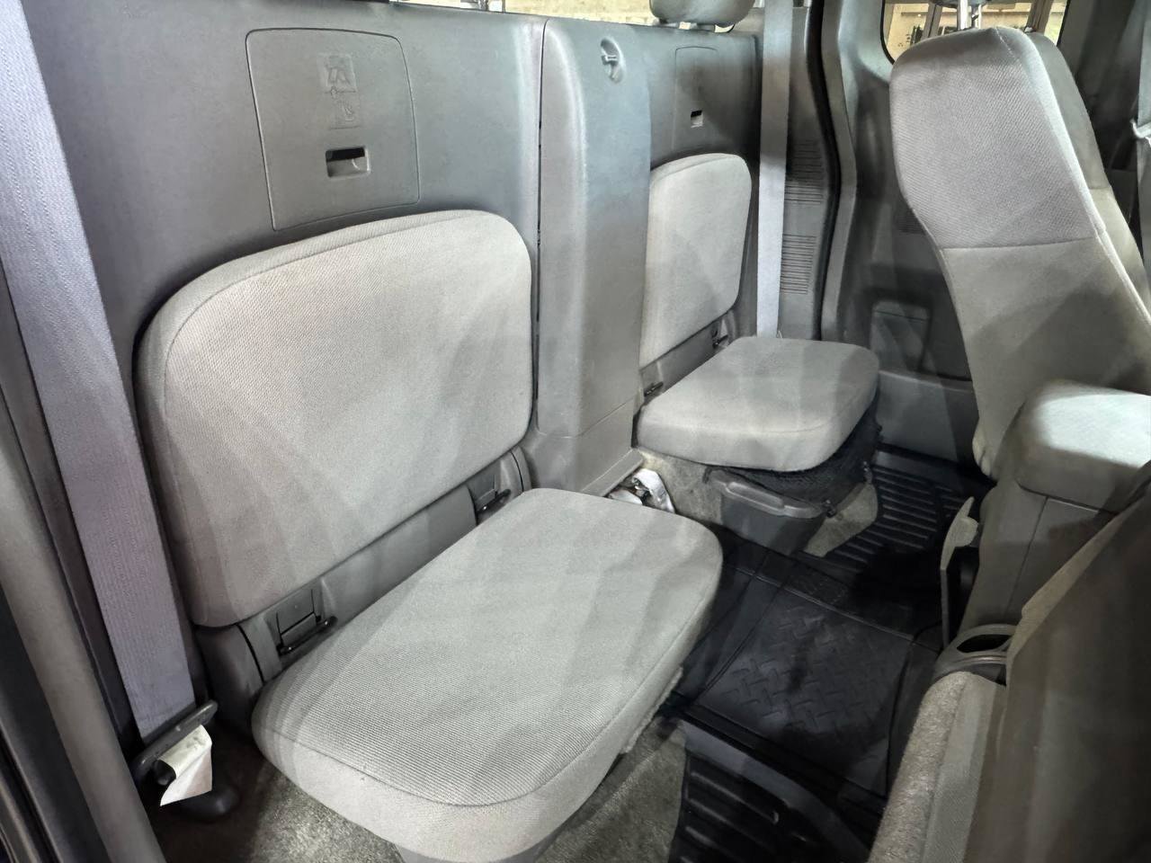 Used 2014 Nissan Frontier S RWD image 11