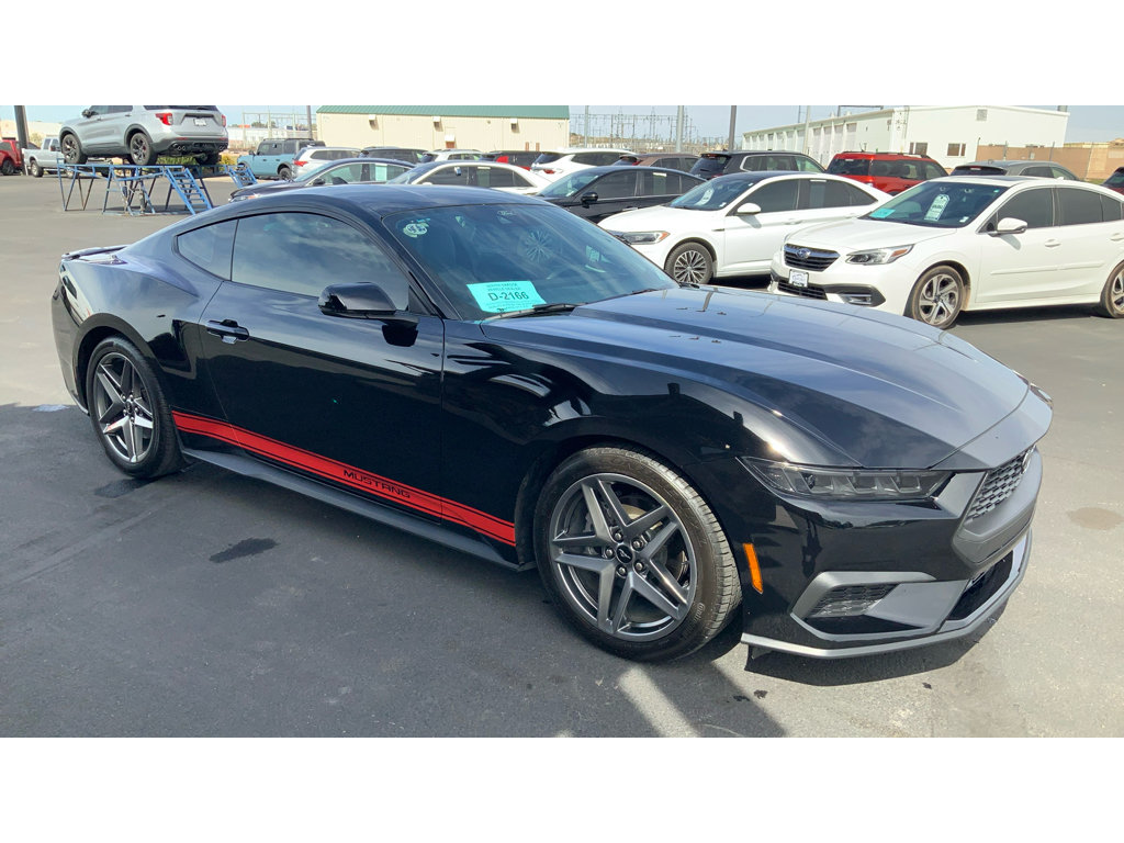 Used 2026 Ford Mustang Premium RWD image 4