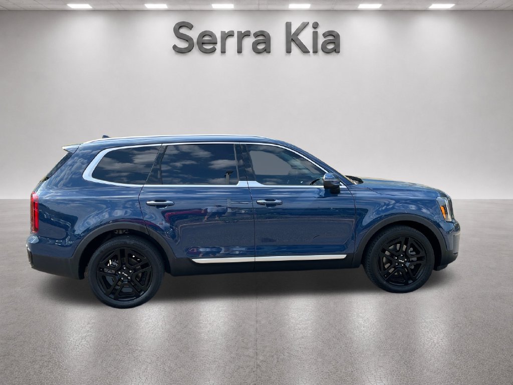 Used 2023 Kia Telluride S AWD/4WD image 7