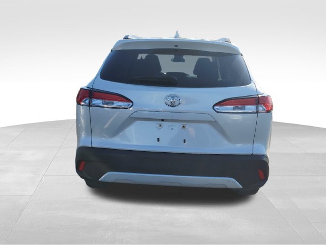 Used 2022 Toyota Corolla Cross LE FWD image 5