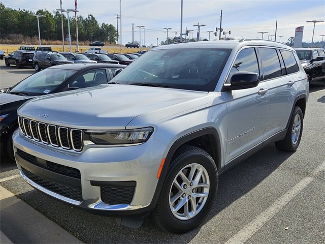 Used 2021 Jeep Grand Cherokee L Laredo w/ Luxury Tech Group I image 3